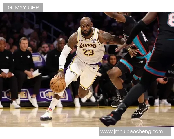 35分+17板+7助！3项生涯新高！冠军前锋太香了，篮网酝酿大交易